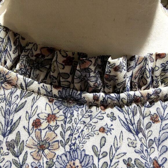 Babydoll Floral Top  L Cottagecore Smocked Yoked Fluttered Sleeved Gardencore - Picture 8 of 8